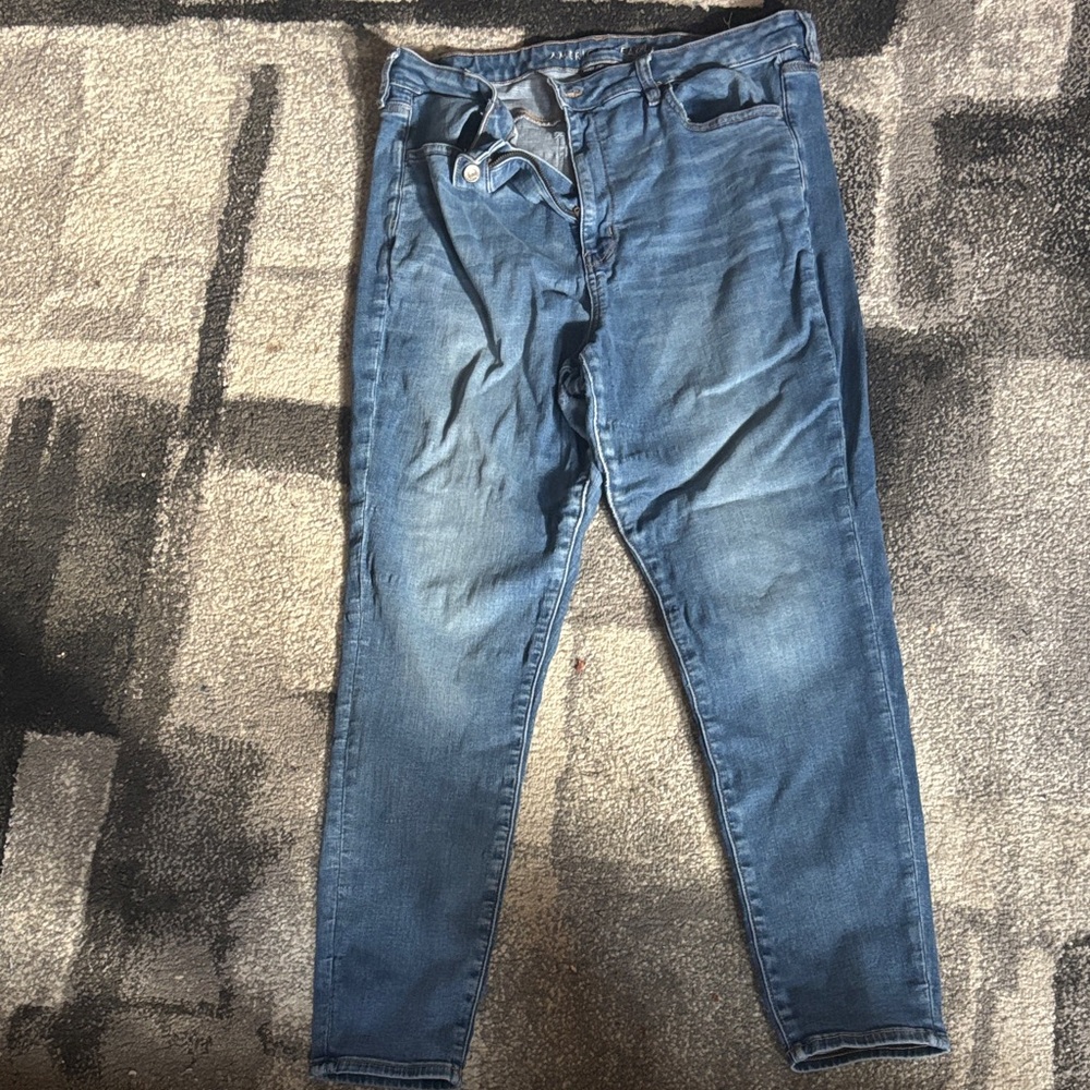 American Eagle Outfitters High Rise Blue Jeans